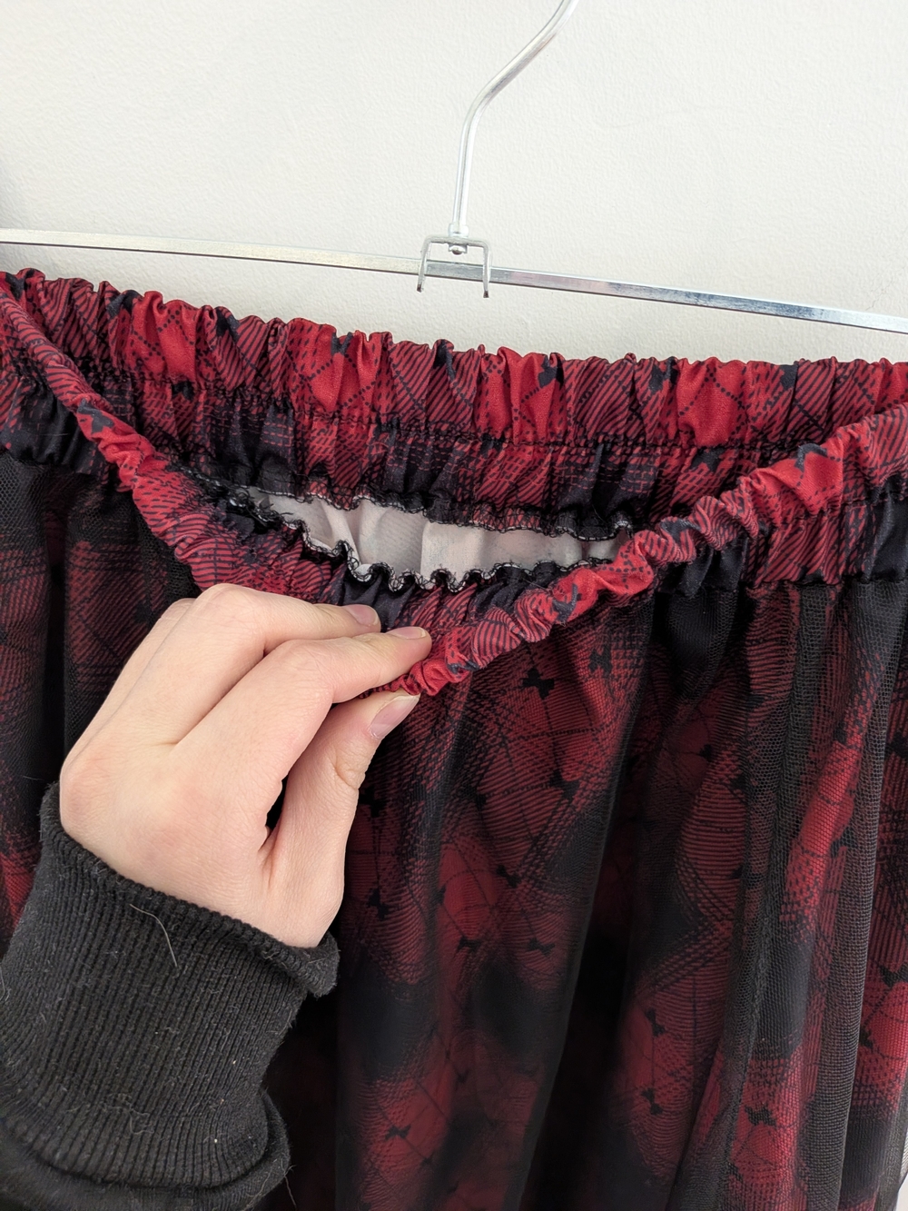 Red and Black Ruffle Mesh Midi Skirt - Women - Picture 4 of 5